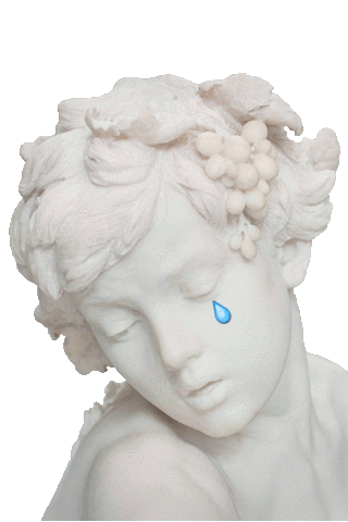 Статуя плачет